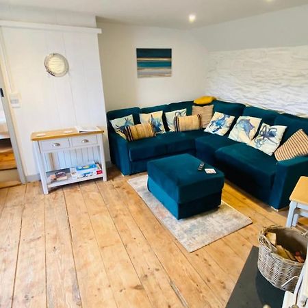 Spindrift Is A Beautiful Newly Refurbished Three Bedroom Private Family House Located On The Old Harbour And The Coastal Path In The Heart Of Beautiful بولبيرو المظهر الخارجي الصورة