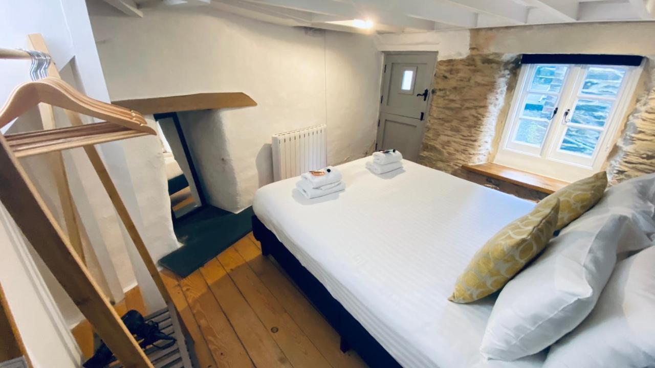Spindrift Is A Beautiful Newly Refurbished Three Bedroom Private Family House Located On The Old Harbour And The Coastal Path In The Heart Of Beautiful بولبيرو المظهر الخارجي الصورة