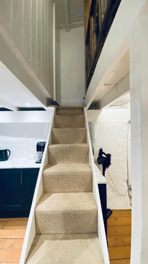 Spindrift Is A Beautiful Newly Refurbished Three Bedroom Private Family House Located On The Old Harbour And The Coastal Path In The Heart Of Beautiful بولبيرو المظهر الخارجي الصورة