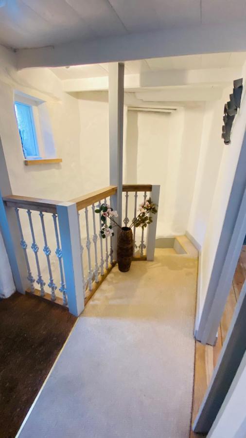Spindrift Is A Beautiful Newly Refurbished Three Bedroom Private Family House Located On The Old Harbour And The Coastal Path In The Heart Of Beautiful بولبيرو المظهر الخارجي الصورة