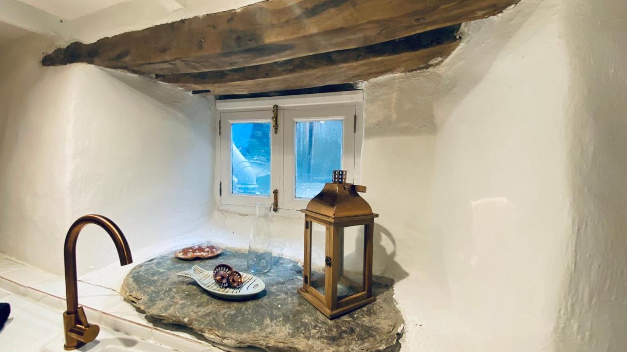 Spindrift Is A Beautiful Newly Refurbished Three Bedroom Private Family House Located On The Old Harbour And The Coastal Path In The Heart Of Beautiful بولبيرو المظهر الخارجي الصورة